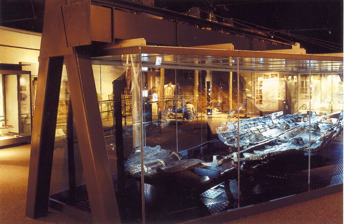 dover-museum-bronze-age-boat.jpg