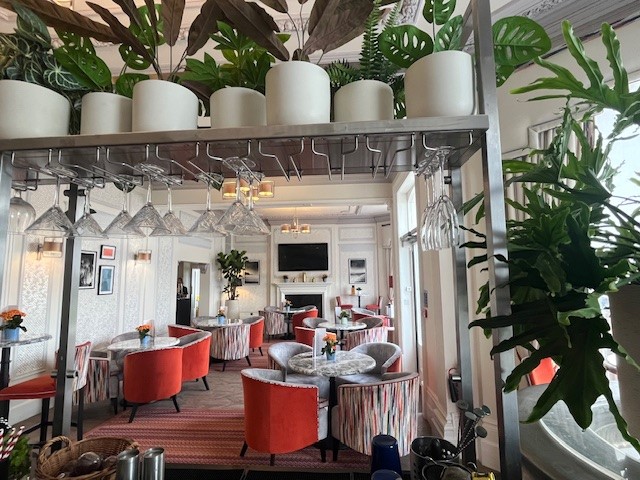 Coral Bar 3
