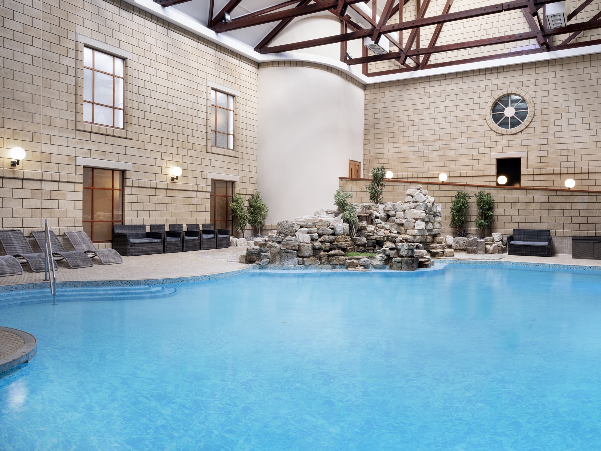 LONTP Pool2