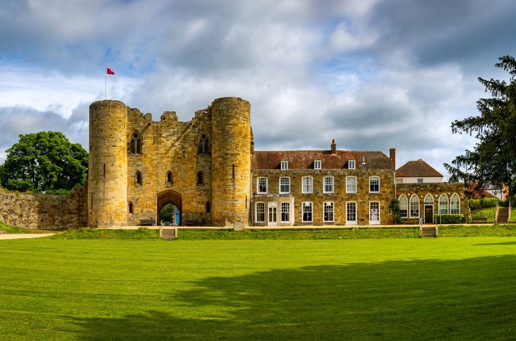 External view of Tonbridge Castle