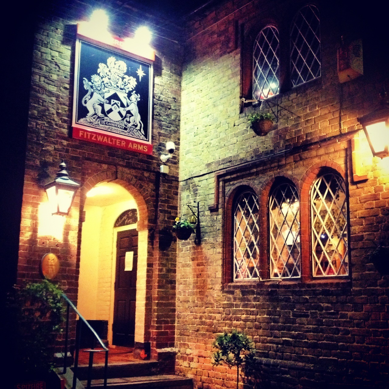 the-fitzwalter-arms-1.jpg