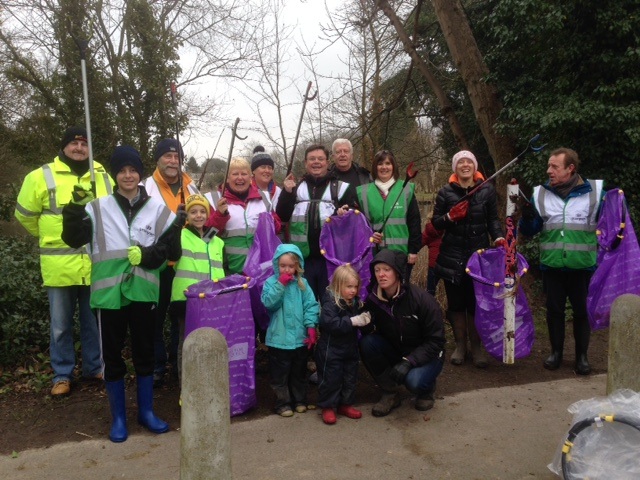 Clare-Lake-Volunteer-activity-1.JPG