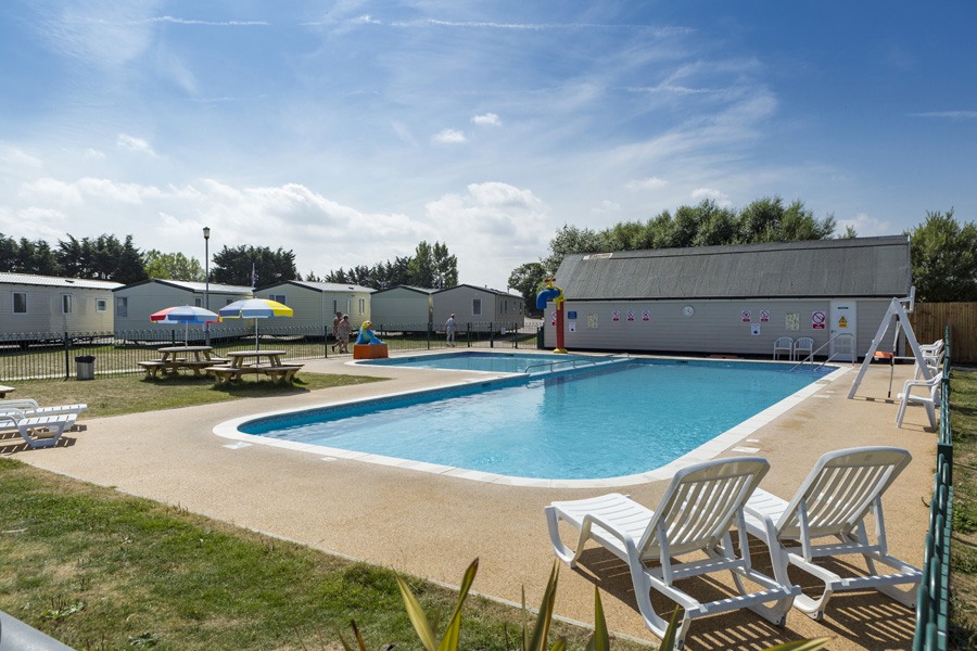 SV_pool_900x600.jpg