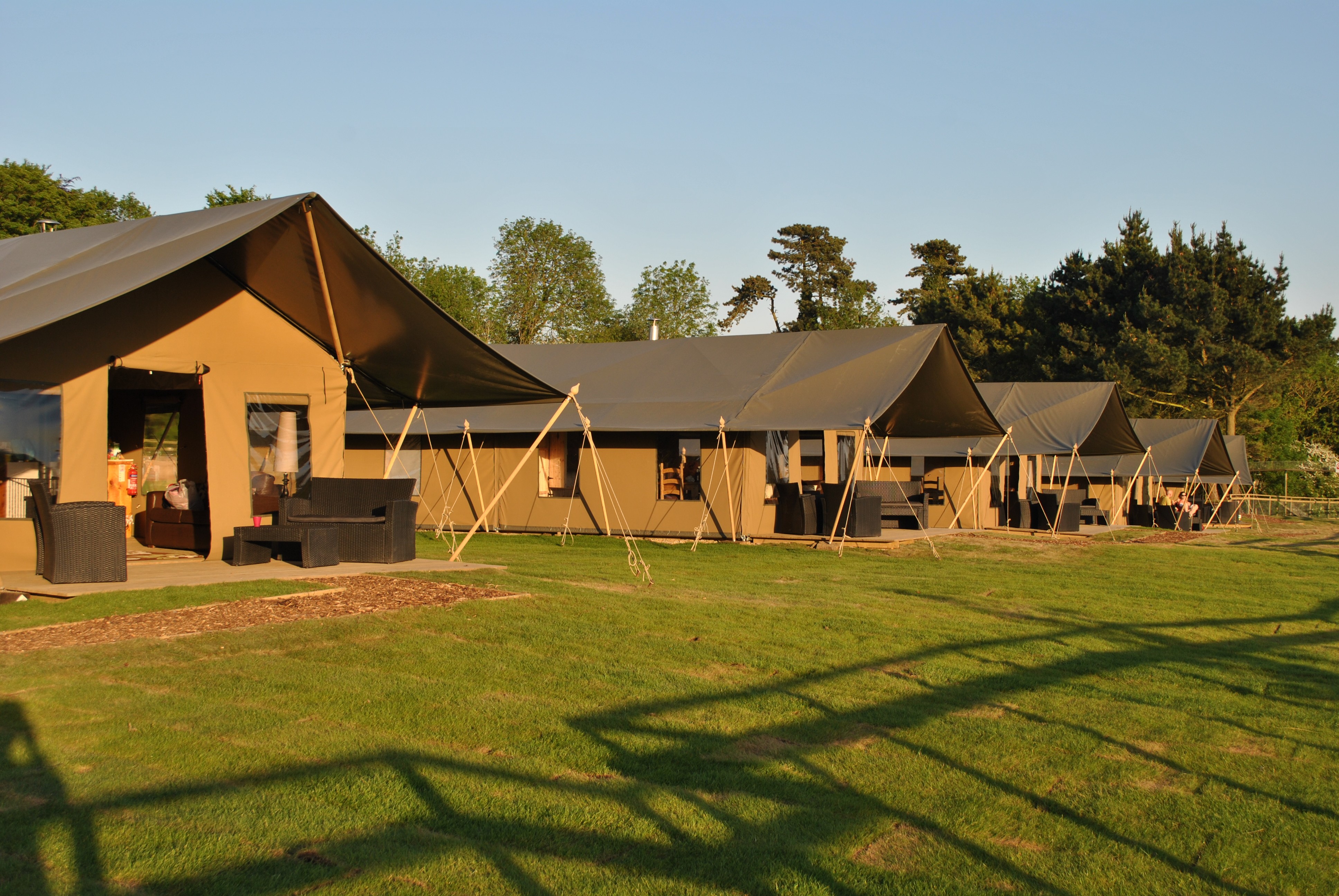 bear-lodge-at-port-lympne-reserve-1.jpg