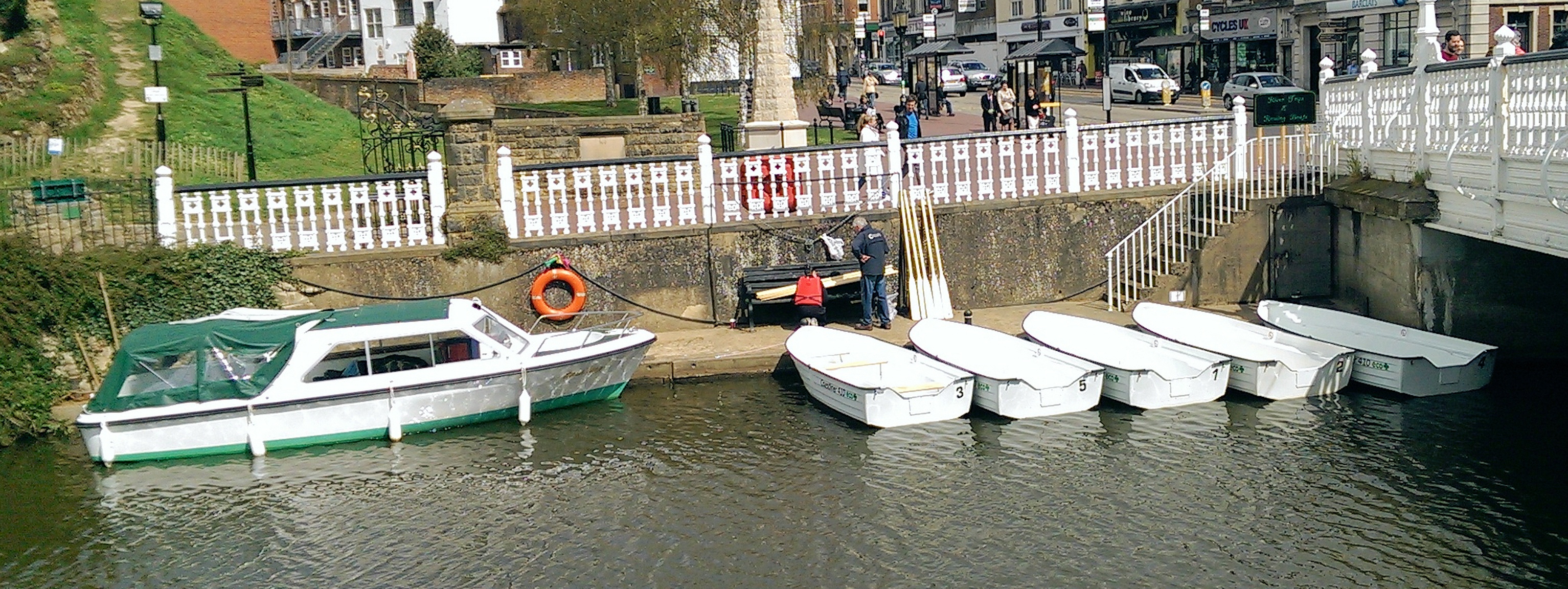 tonbridge-river-trips---fleet.jpg