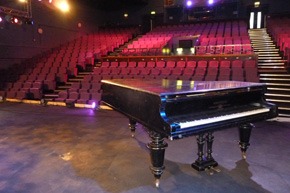 stagtheatreimage3.jpg