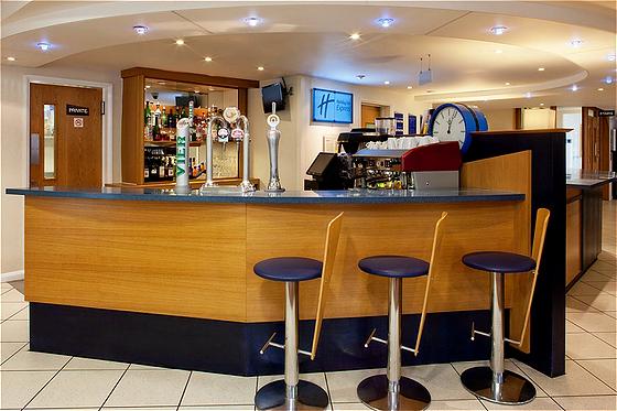holiday-inn---express-canterbury-1.jpg
