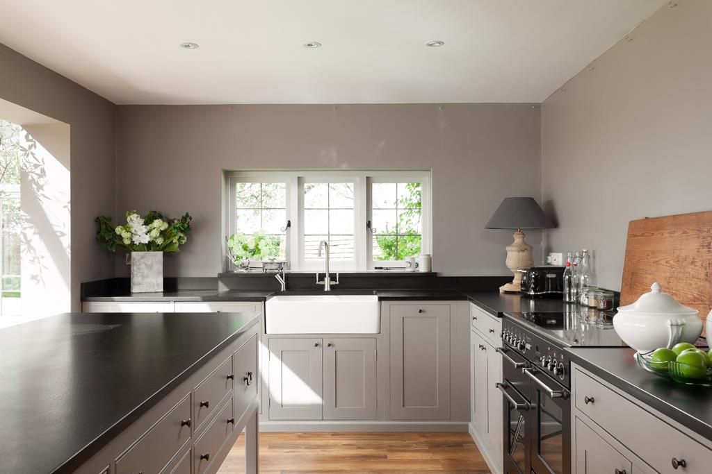 dormestone-house---kitchen-2-copy-.jpg
