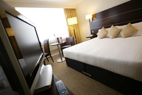 mercure-maidstone-bedroom-standard.jpg