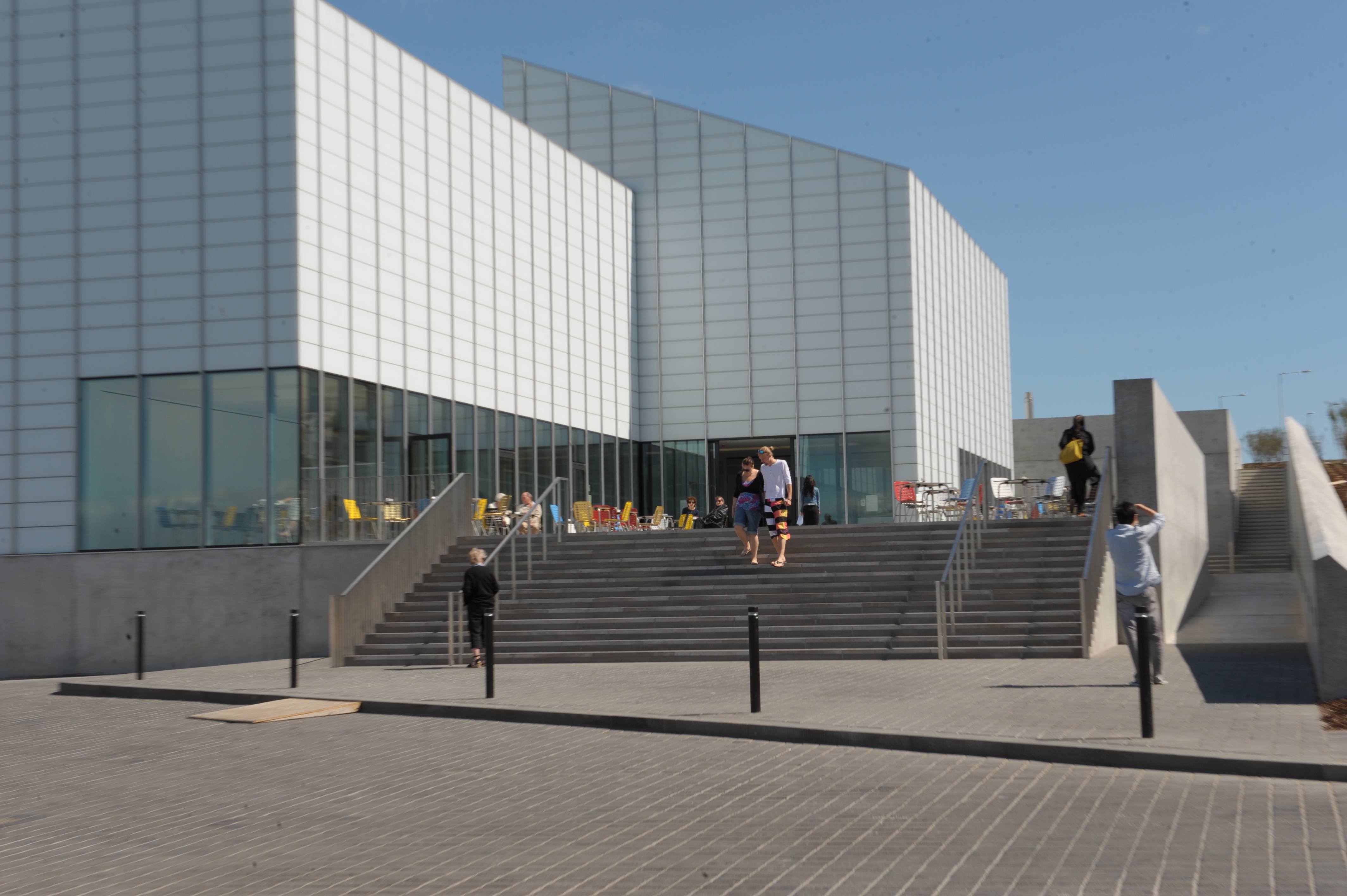 Turner Contemporary - close (L).jpg