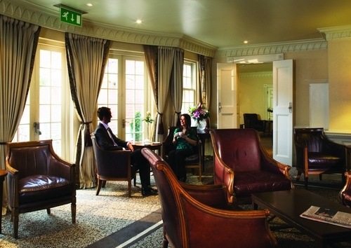 lounge-at-brandshatch-place.jpg