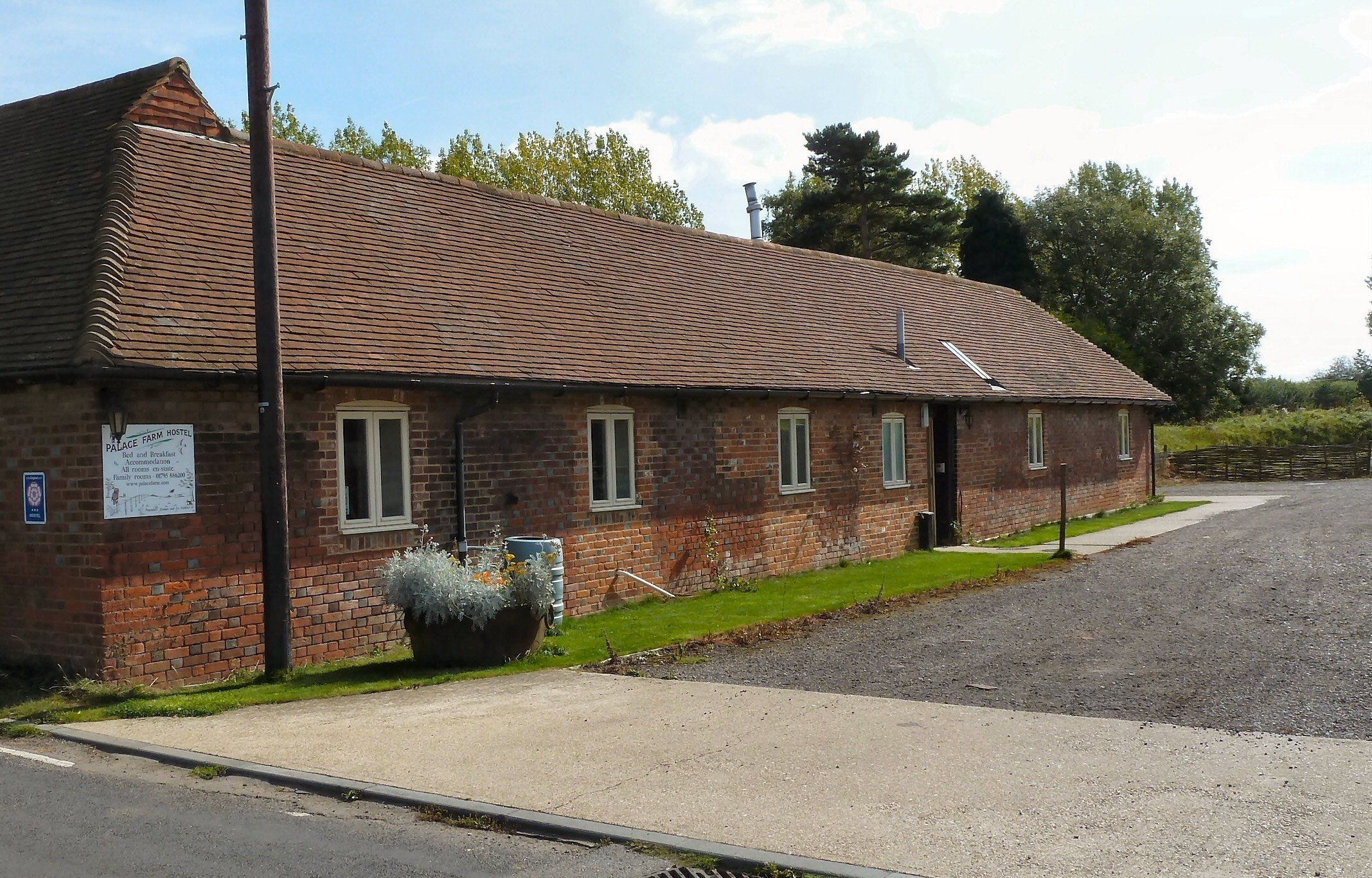 palace-farm-hostel-2.jpg
