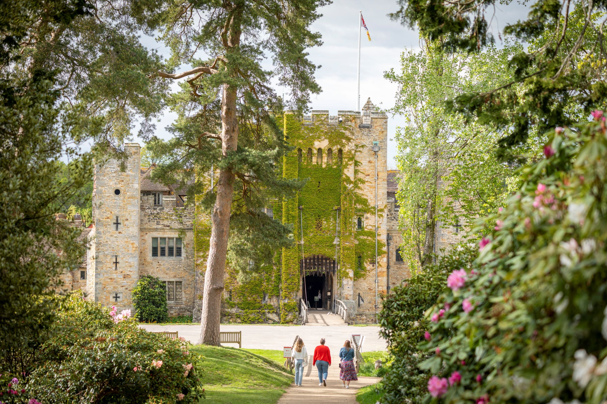 Hever Resized