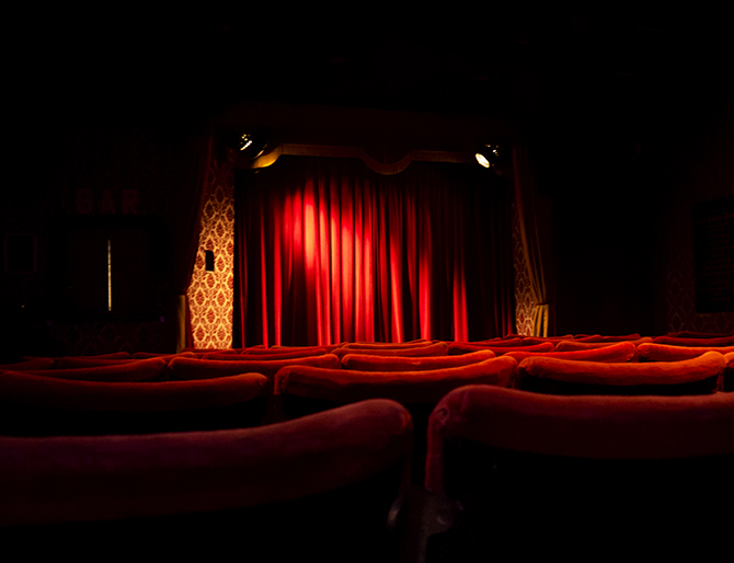 Tomthumbtheatre Inside 2 1