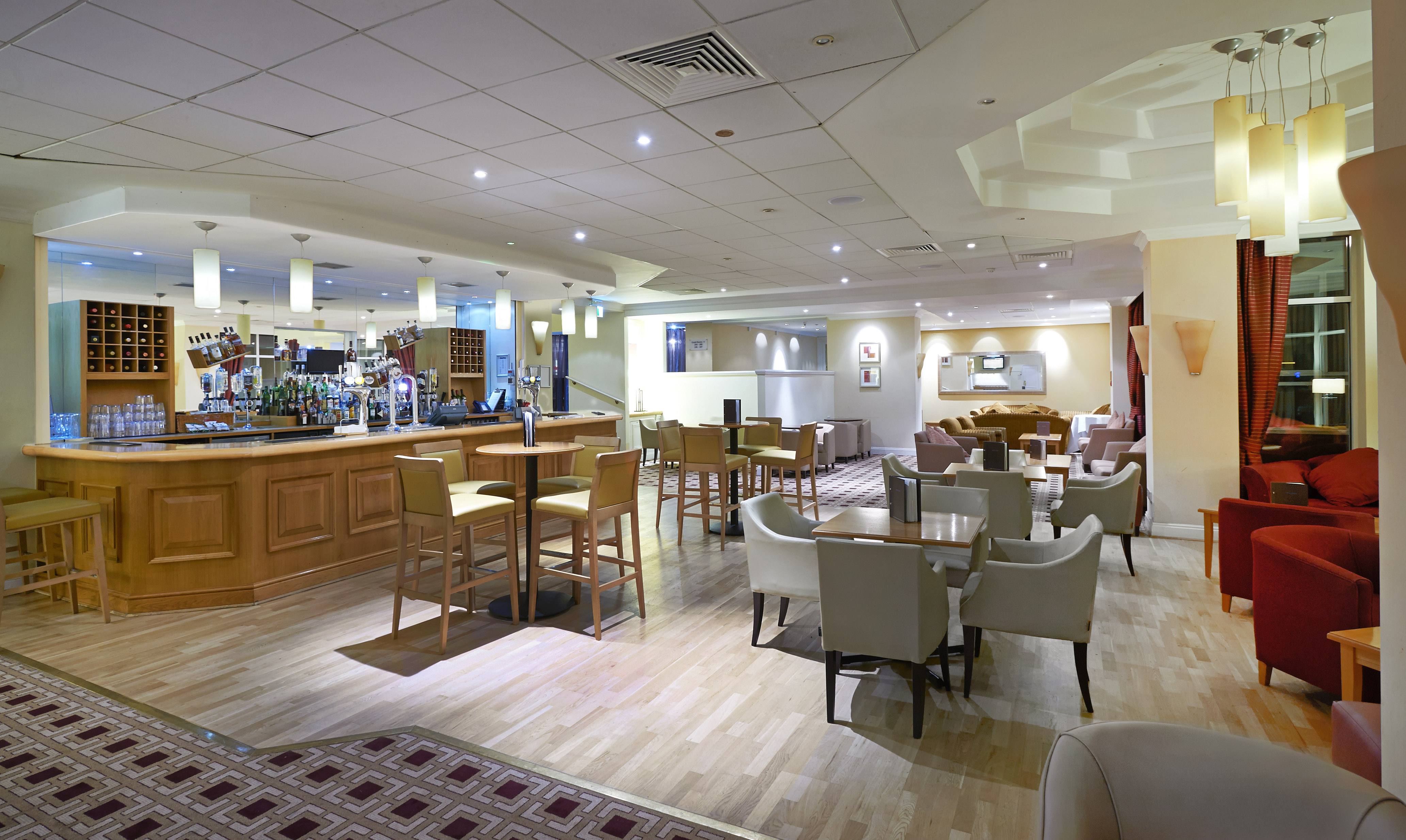 Court Bar 2.jpg