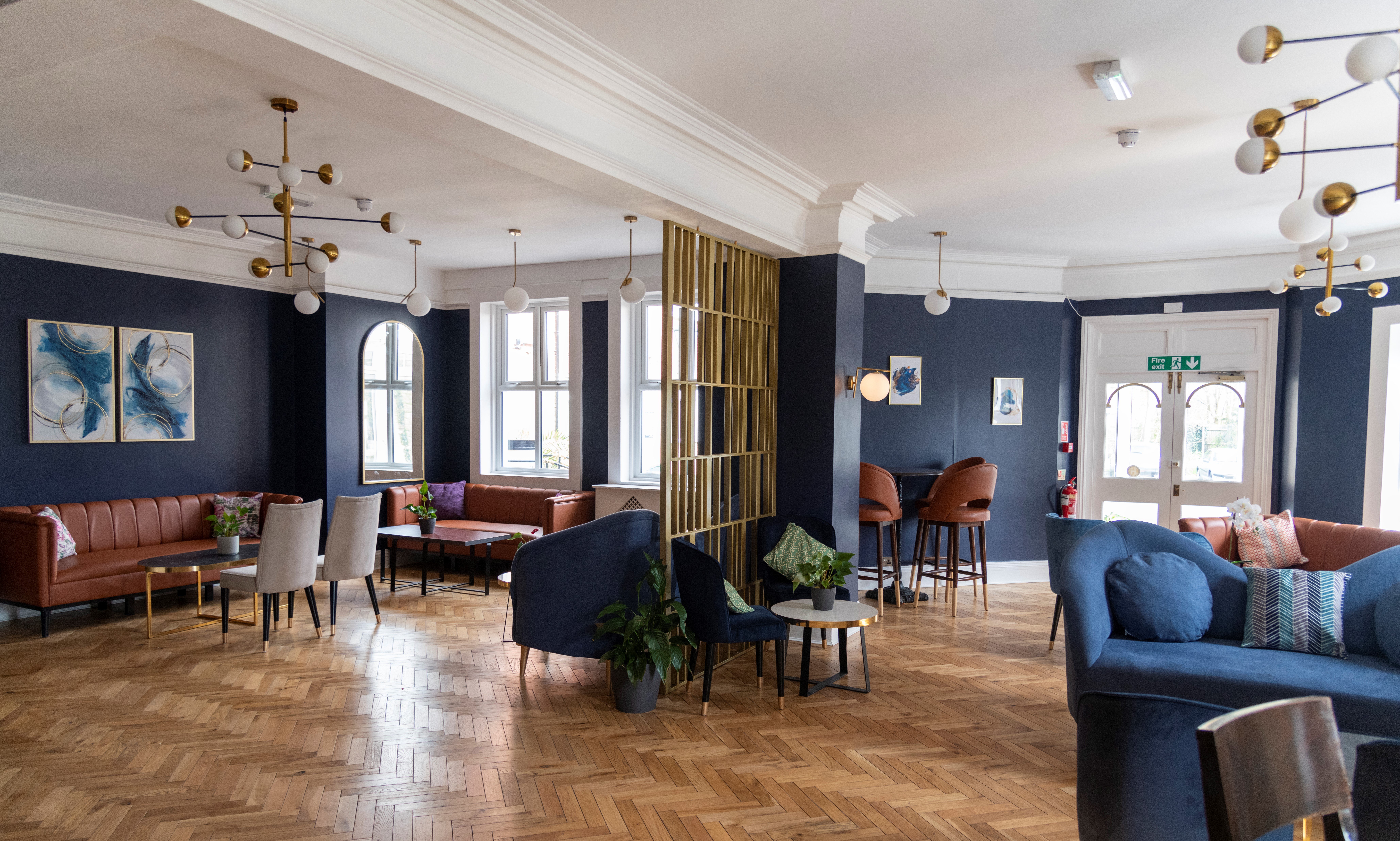 Hamlet Hotels Lounge